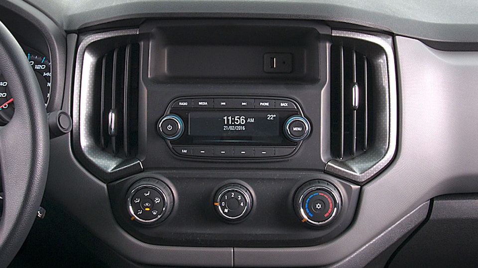 chevrolet-s10-cabina-simple-pick-up-radio