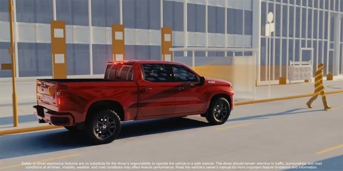 La nueva pick up Chevrolet Silverado tiene detección de peatones con frenado autónomo